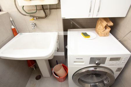 Apartamento à venda com 74m², 2 quartos e 1 vagaÁrea de Serviço