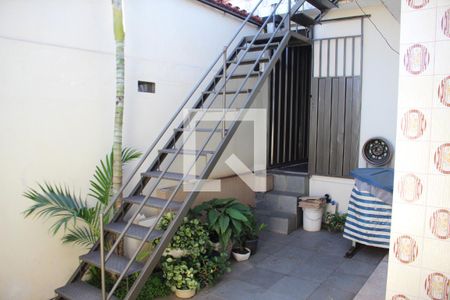 Casa à venda com 180m², 3 quartos e 4 vagasQuintal