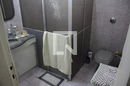 Casa à venda com 180m², 3 quartos e 4 vagasBanheiro 