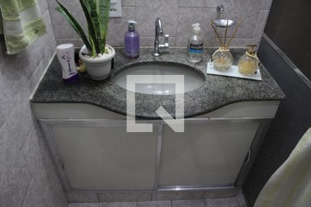 Casa à venda com 180m², 3 quartos e 4 vagasBanheiro 