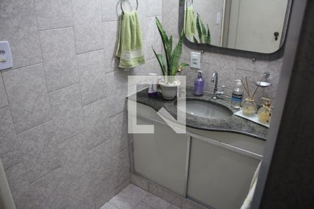 Casa à venda com 180m², 3 quartos e 4 vagasBanheiro 