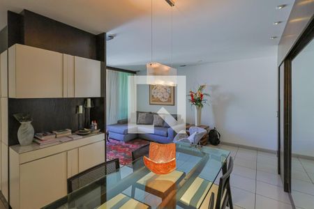 Sala de apartamento para alugar com 2 quartos, 95m² em Lourdes, Belo Horizonte
