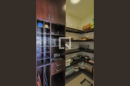 Quarto de apartamento para alugar com 2 quartos, 95m² em Lourdes, Belo Horizonte
