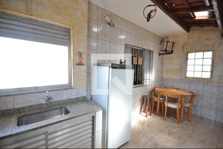 Casa à venda com 117m², 3 quartos e 2 vagasChurrasqueira