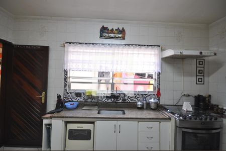 Casa à venda com 117m², 3 quartos e 2 vagasCozinha