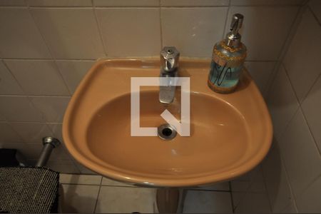 Casa à venda com 117m², 3 quartos e 2 vagasBanheiro de Serviço