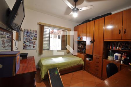 Casa à venda com 117m², 3 quartos e 2 vagasQuarto 2