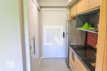 Cozinha de kitnet/studio para alugar com 1 quarto, 21m² em Moema, São Paulo