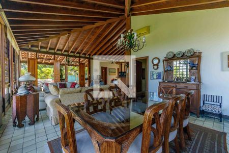 Sala de casa de condomínio para alugar com 4 quartos, 400m² em Itanhangá, Rio de Janeiro
