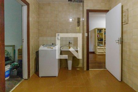 Casa de condomínio para alugar com 400m², 4 quartos e 2 vagas Casa de condomínio para alugar com 400m², 4 quartos e 2 vagasÁrea de Serviço