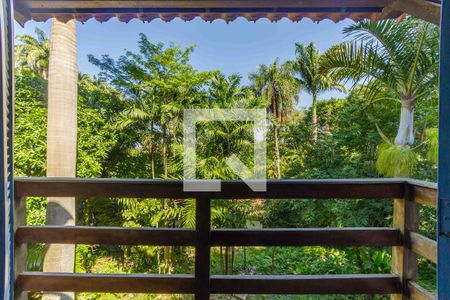 Casa de condomínio para alugar com 400m², 4 quartos e 2 vagas Casa de condomínio para alugar com 400m², 4 quartos e 2 vagasSuíte 3 Varanda