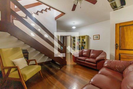 Casa de condomínio para alugar com 400m², 4 quartos e 2 vagas Casa de condomínio para alugar com 400m², 4 quartos e 2 vagasSala Privativa