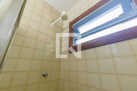 Casa de condomínio para alugar com 400m², 4 quartos e 2 vagas Casa de condomínio para alugar com 400m², 4 quartos e 2 vagasBanheiro da Suíte 4