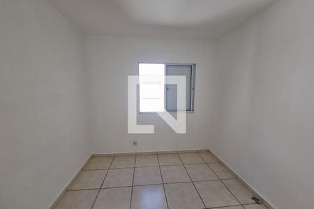 Dormitório 01 de apartamento para alugar com 2 quartos, 50m² em Campos Elísios, Ribeirão Preto