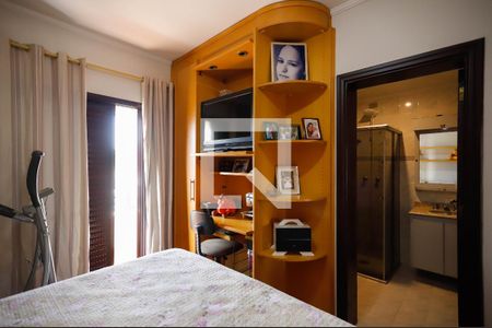 Apartamento à venda com 174m², 3 quartos e 2 vagasSuíte 2