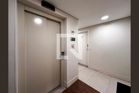 Apartamento à venda com 58m², 1 quarto e 1 vagaHall Apartamento