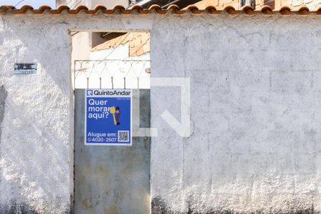 Casa para alugar com 42m², 1 quarto e 1 vaga Casa para alugar com 42m², 1 quarto e 1 vagaPlaquinha