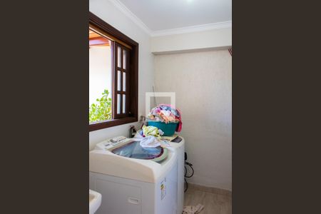 Casa à venda com 180m², 2 quartos e 4 vagas Casa à venda com 180m², 2 quartos e 4 vagasÁREA DE SERVIÇO