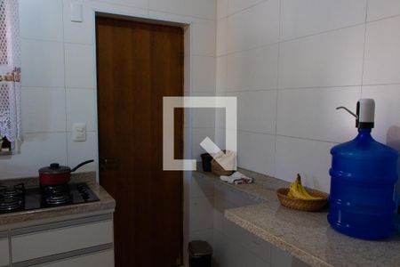 Casa à venda com 180m², 2 quartos e 4 vagas Casa à venda com 180m², 2 quartos e 4 vagasCOZINHA