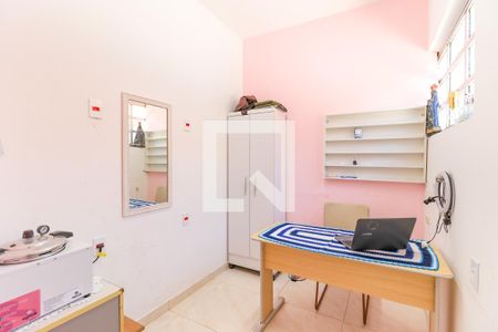 Casa à venda com 487m², 3 quartos e 2 vagasEscritório