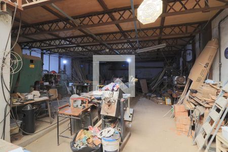 Casa à venda com 487m², 3 quartos e 2 vagasOficina