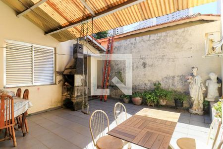 Casa à venda com 487m², 3 quartos e 2 vagasQuintal/Churrasqueira