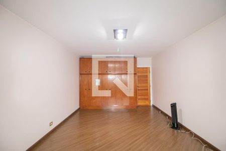 Casa à venda com 396m², 4 quartos e 4 vagasQuarto 3