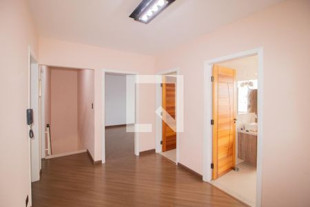 Casa à venda com 396m², 4 quartos e 4 vagasHall Quartos