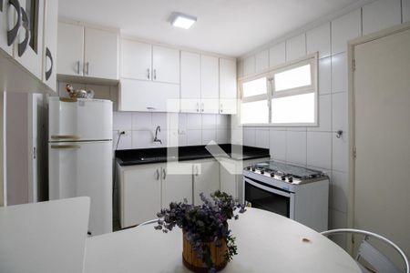 Apartamento para alugar com 70m², 2 quartos e 1 vagaCozinha