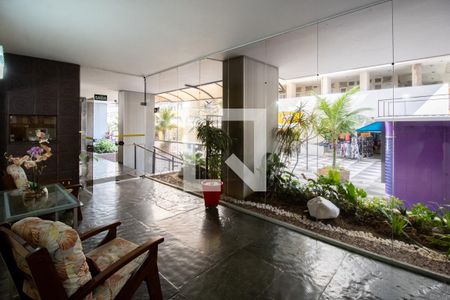 Apartamento para alugar com 70m², 2 quartos e 1 vagaHall social