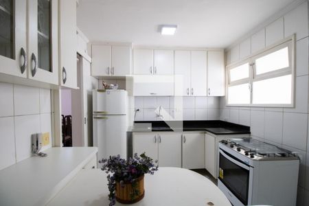 Apartamento para alugar com 70m², 2 quartos e 1 vagaCozinha