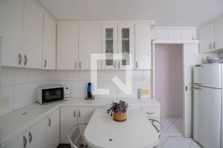 Apartamento para alugar com 70m², 2 quartos e 1 vagaCozinha