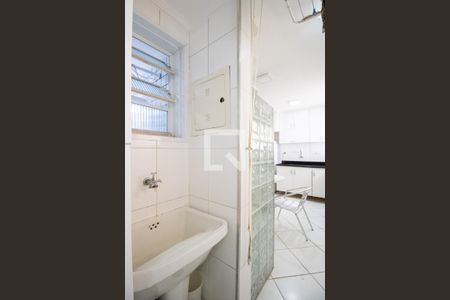 Apartamento para alugar com 70m², 2 quartos e 1 vagaÁrea de Serviço