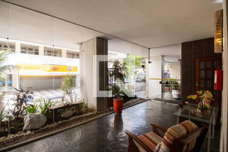 Apartamento para alugar com 80m², 2 quartos e 1 vagaHall social