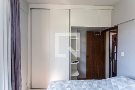 Armário da Suíte de apartamento à venda com 2 quartos, 70m² em Sagrada Família, Belo Horizonte