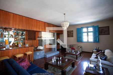 Sala 1 de casa à venda com 3 quartos, 447m² em Santa Rosa, Belo Horizonte