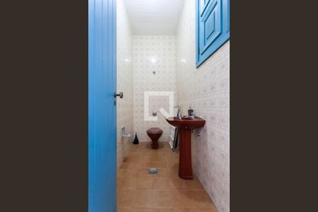 Casa à venda com 447m², 3 quartos e 11 vagasBanheiro 2