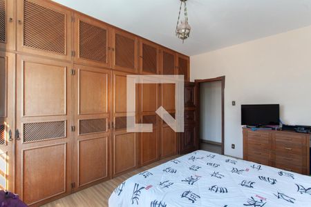 Casa à venda com 447m², 3 quartos e 11 vagasSuíte 2