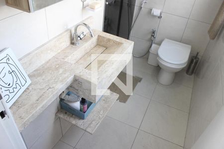 Banheiro de apartamento para alugar com 1 quarto, 40m² em Centro, São Vicente