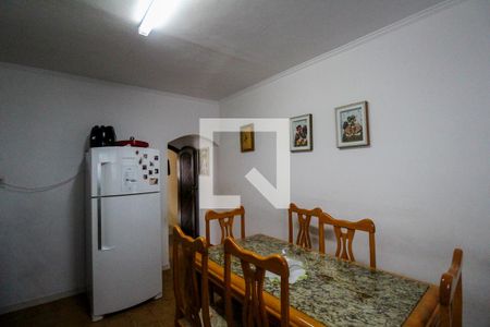 Casa à venda com 230m², 4 quartos e 2 vagasCozinha 