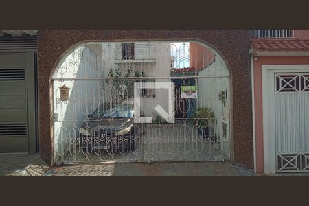 Casa à venda com 230m², 4 quartos e 2 vagasFachada 