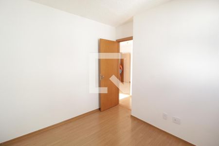 Quarto 2 de apartamento para alugar com 2 quartos, 40m² em Chácaras Tubalina E Quartel, Uberlândia