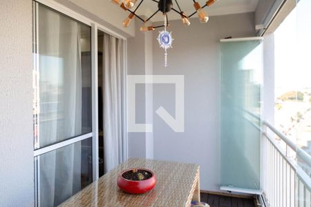 Apartamento para alugar com 62m², 2 quartos e 1 vagaVaranda