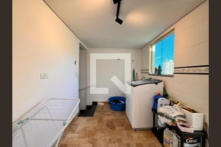 Apartamento à venda com 114m², 2 quartos e 1 vaga Apartamento à venda com 114m², 2 quartos e 1 vagaLavanderia