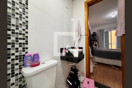 Apartamento à venda com 114m², 2 quartos e 1 vaga Apartamento à venda com 114m², 2 quartos e 1 vagaBanheiro da suíte