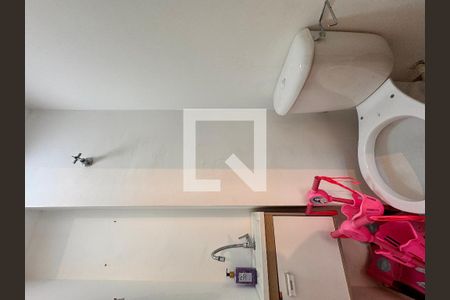 Apartamento à venda com 114m², 2 quartos e 1 vaga Apartamento à venda com 114m², 2 quartos e 1 vagaBanheiro de serviço