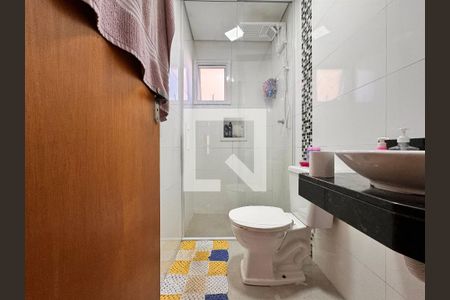 Apartamento à venda com 114m², 2 quartos e 1 vaga Apartamento à venda com 114m², 2 quartos e 1 vagaBanheiro da suíte