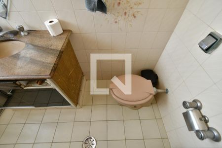 Casa à venda com 300m², 4 quartos e 4 vagasBanheiro da Suíte