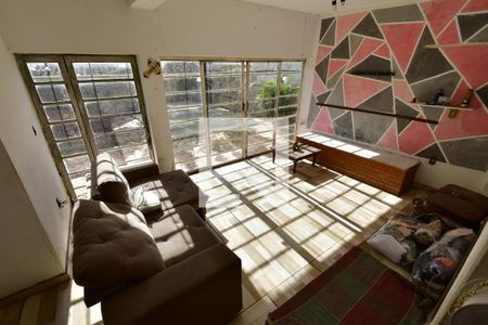 Casa à venda com 300m², 4 quartos e 4 vagasPorão