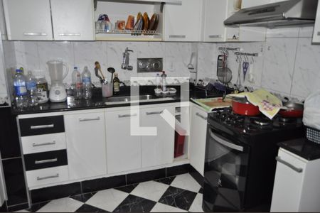Cozinha  de apartamento à venda com 3 quartos, 85m² em Sampaio, Rio de Janeiro